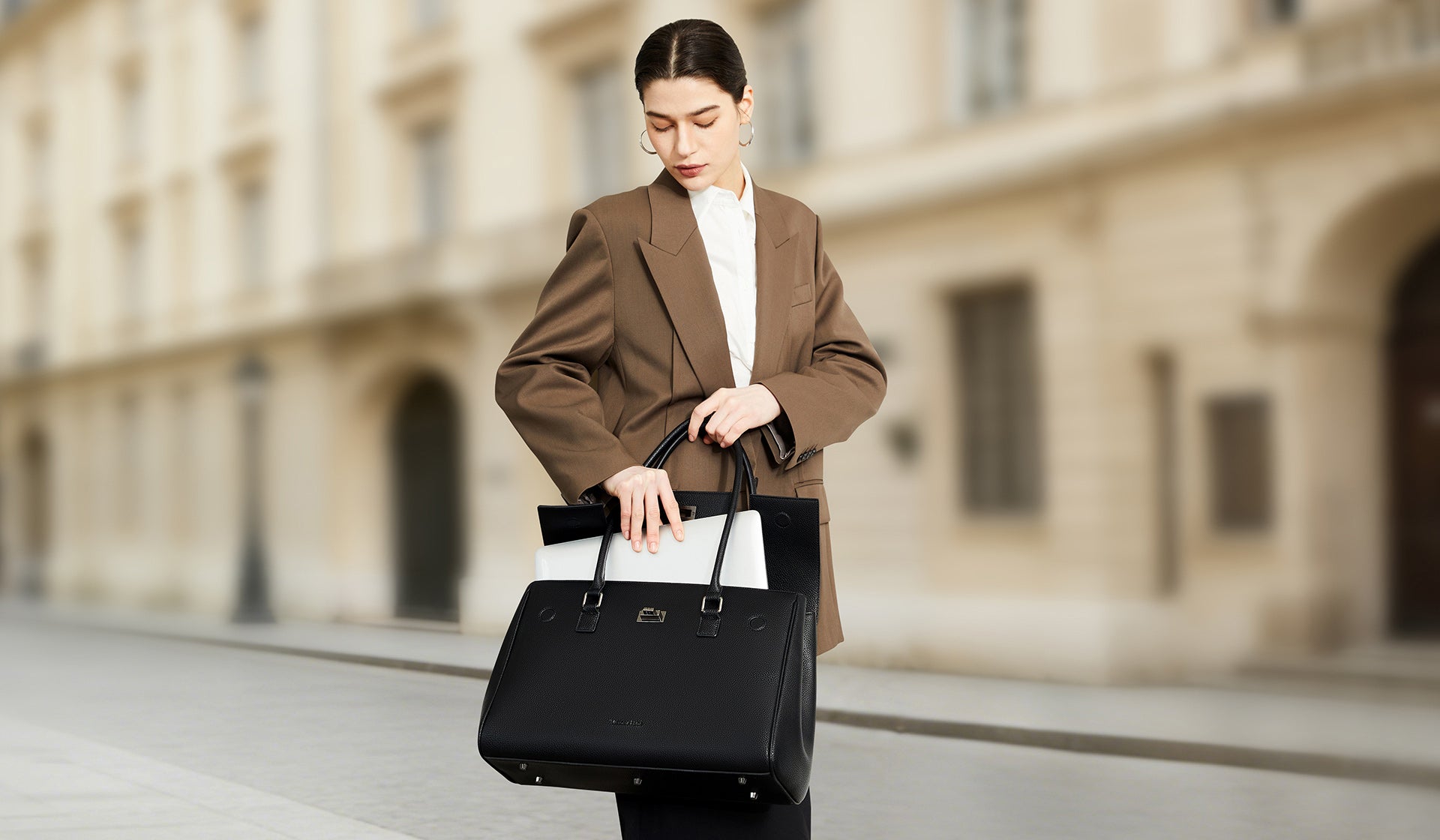 Best Work Bag for Women in Modern Work Life (2026 Guide)