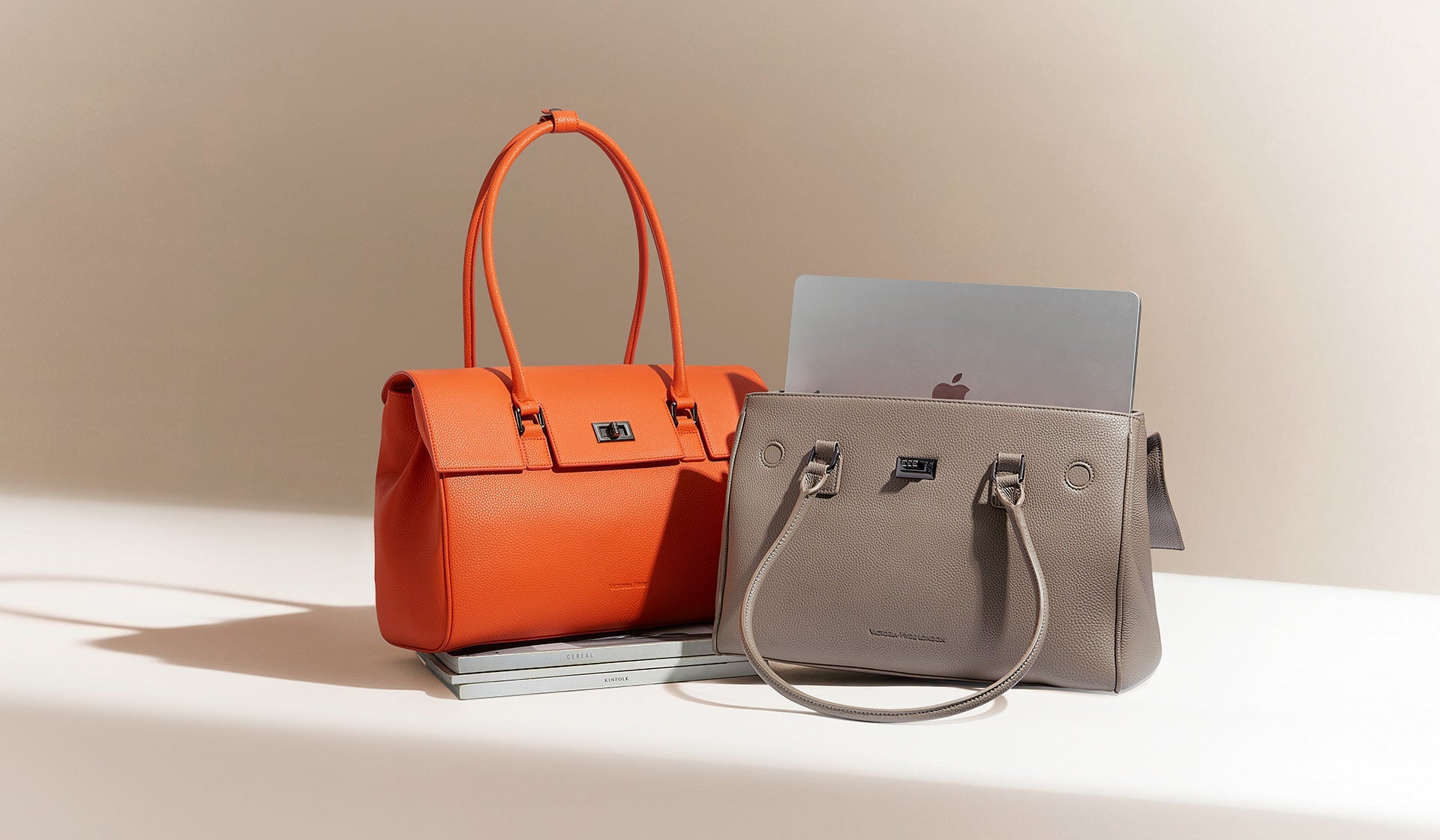 The Jolene Bags in Orange and Nude: Stylish business companions with a spacious design, ideal for organizing your laptop and work documents.