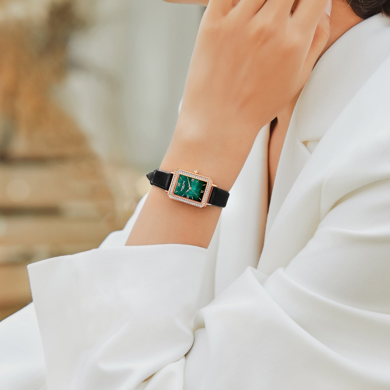 Victoria Hyde women's watch with Miyota movement, genuine leather strap, mineral glass, compact 22×28 mm case, elegant design.