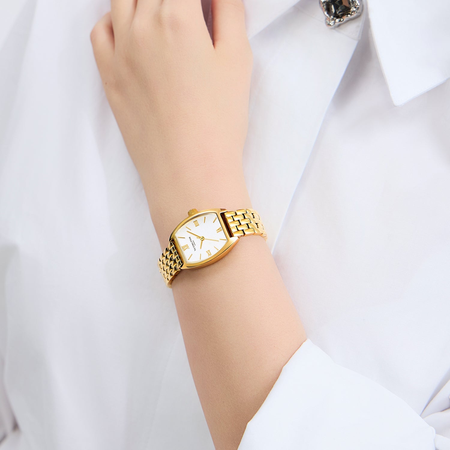 Victoria Hyde London BARREL watch, light gold tonneau case, silver sand-effect dial, stainless steel bracelet, quartz movement.