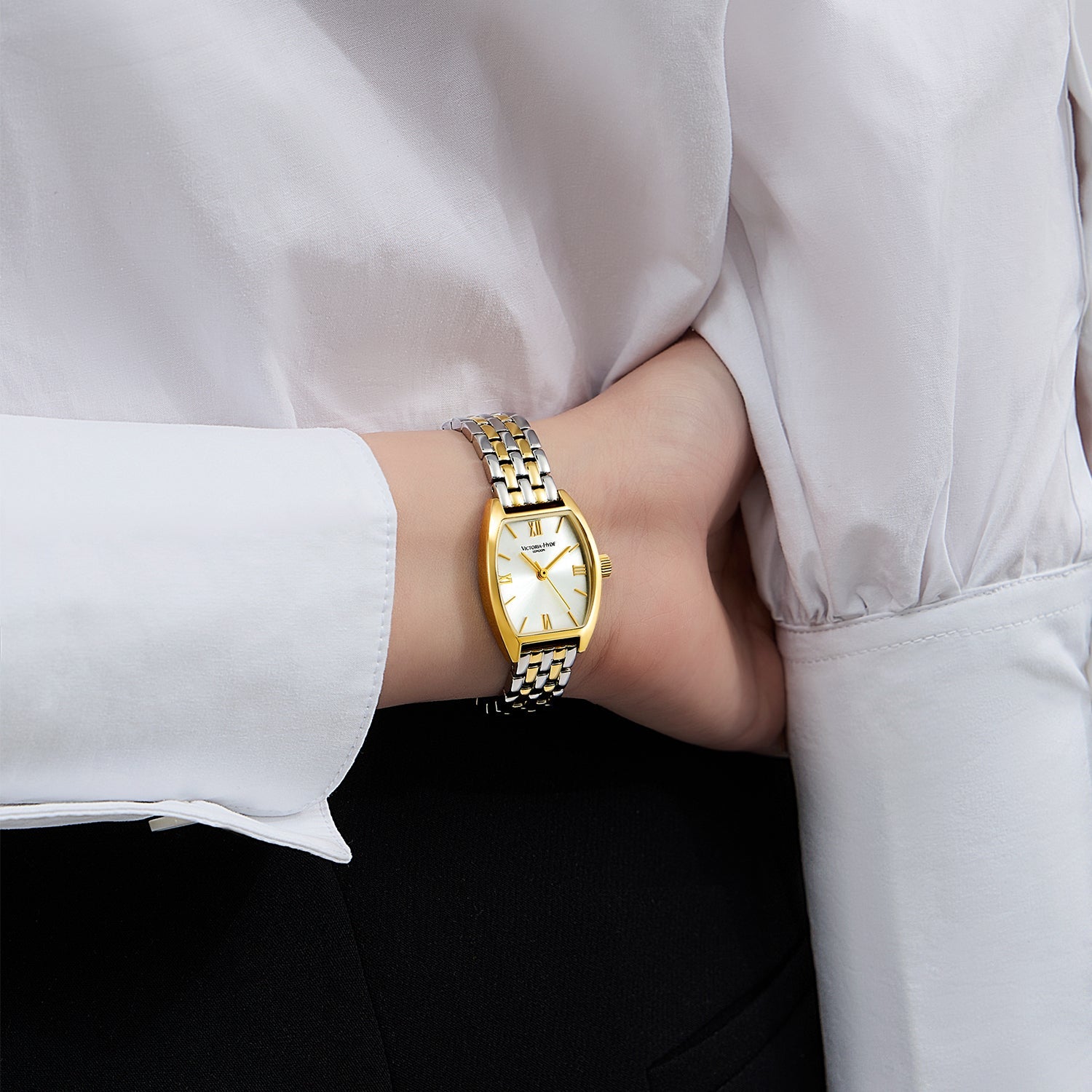 Victoria Hyde BARREL watch: silver gold tonneau case, sunburst dial, stainless steel bracelet, quartz movement, 3ATM.