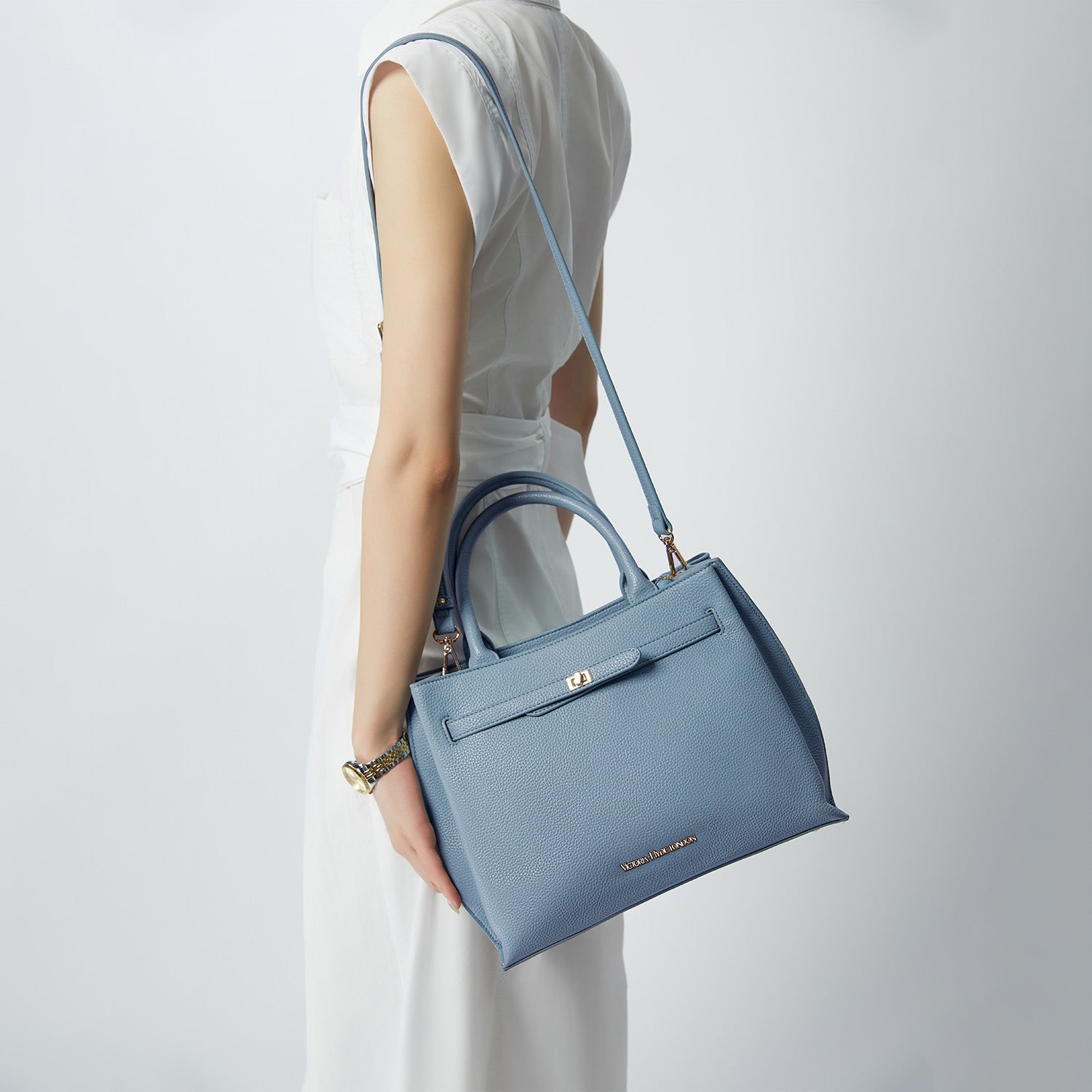 Victoria Hyde Lambeth elegant women’s work bag, textured faux leather, gold accents, versatile handbag/shoulder bag, sustainable, timeless design.