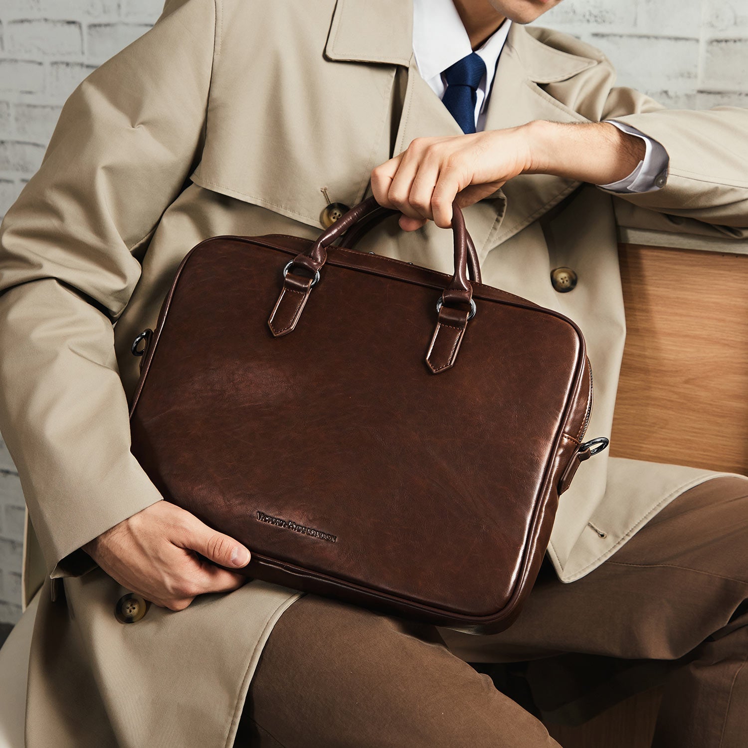 Victoria Hyde Daniel modern briefcase, microfibre leather laptop bag with organizer, ideal for businessmen, sustainable, timeless design.