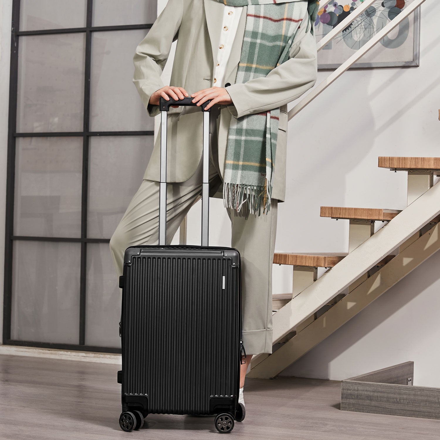 Victoria Hyde Dexter Trolley – compact polycarbonate suitcase with TSA lock, durable handles, lightweight design for comfortable travel.