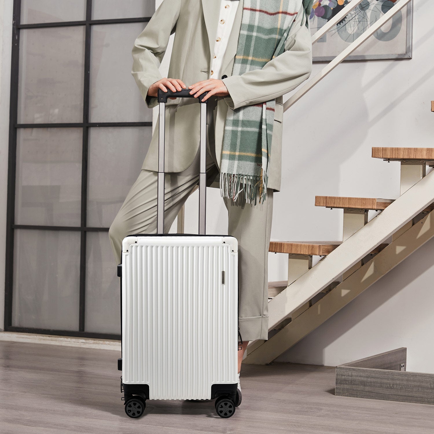 Victoria Hyde Dexter Trolley black polycarbonate suitcase – compact carry-on with TSA lock, durable lightweight shell, stylish travel luggage.