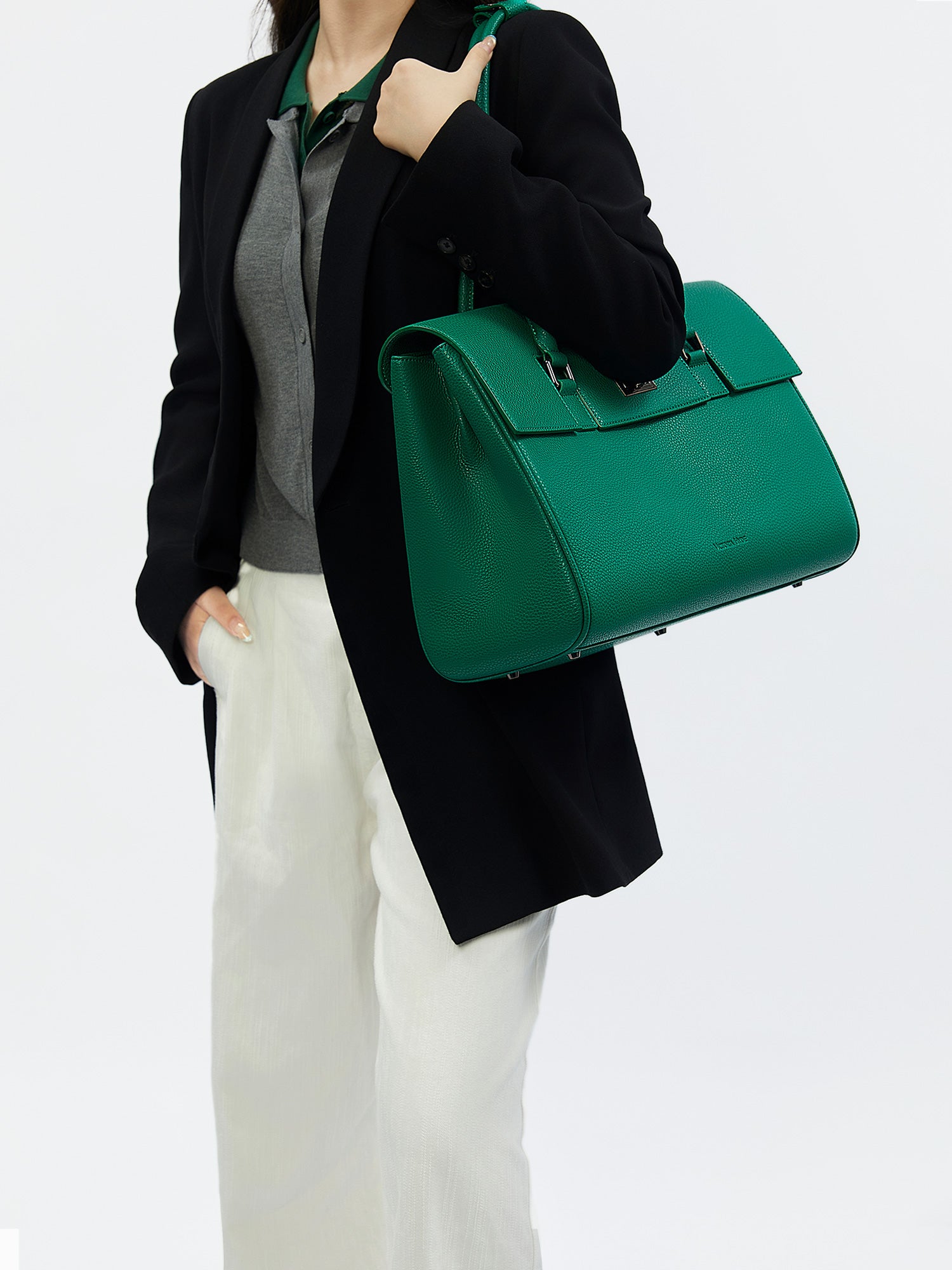 Green Victoria Hyde Jolene large work bag with padded laptop compartment, smart interior, removable cosmetic pouch, vegan, water-repellent, perfect for working mothers.