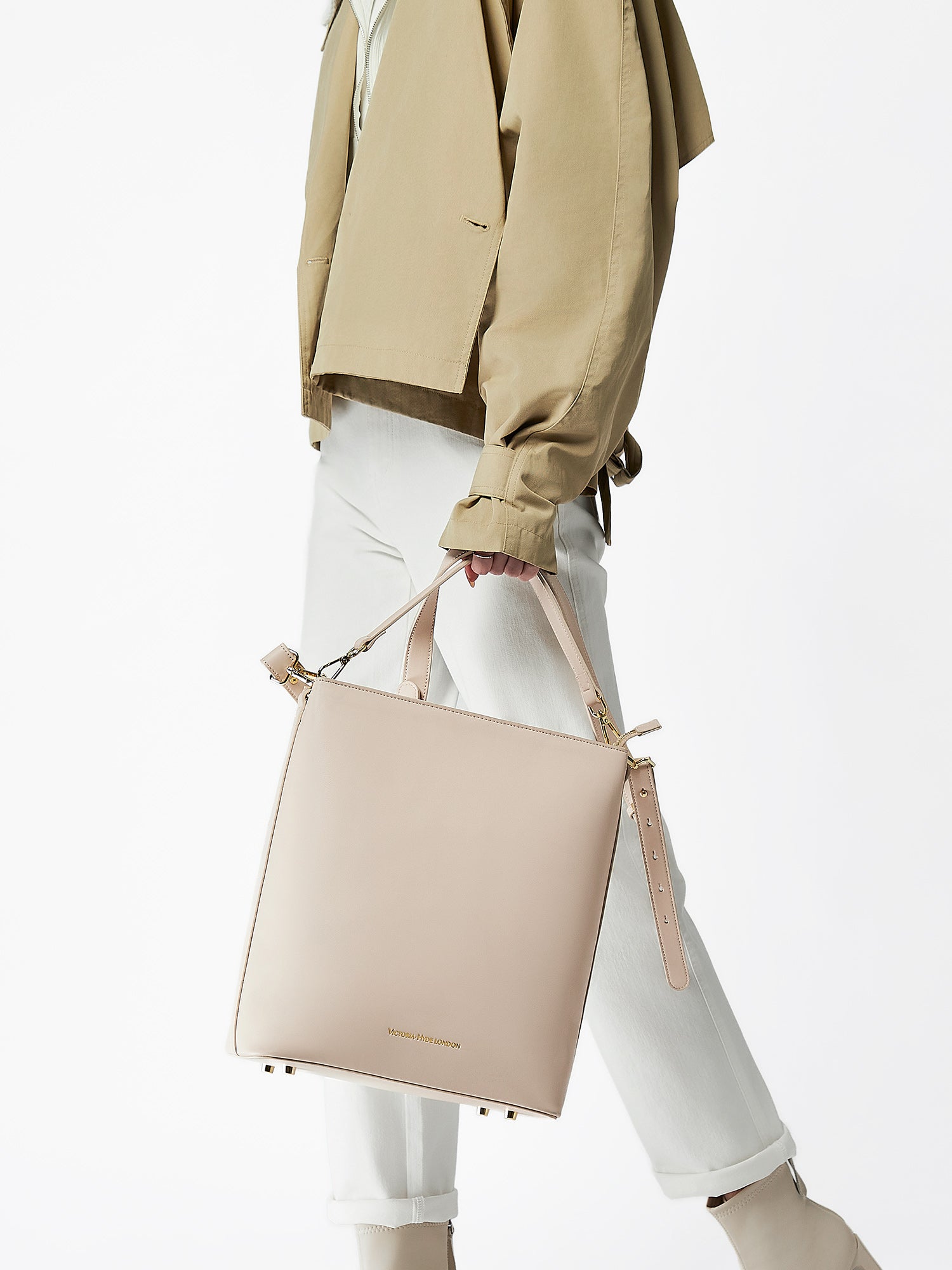 Victoria Hyde Kloey Large work bag in Moon White. Minimalist vegan leather tote with laptop compartment, water-repellent, scratch-resistant. Perfect for professional women.