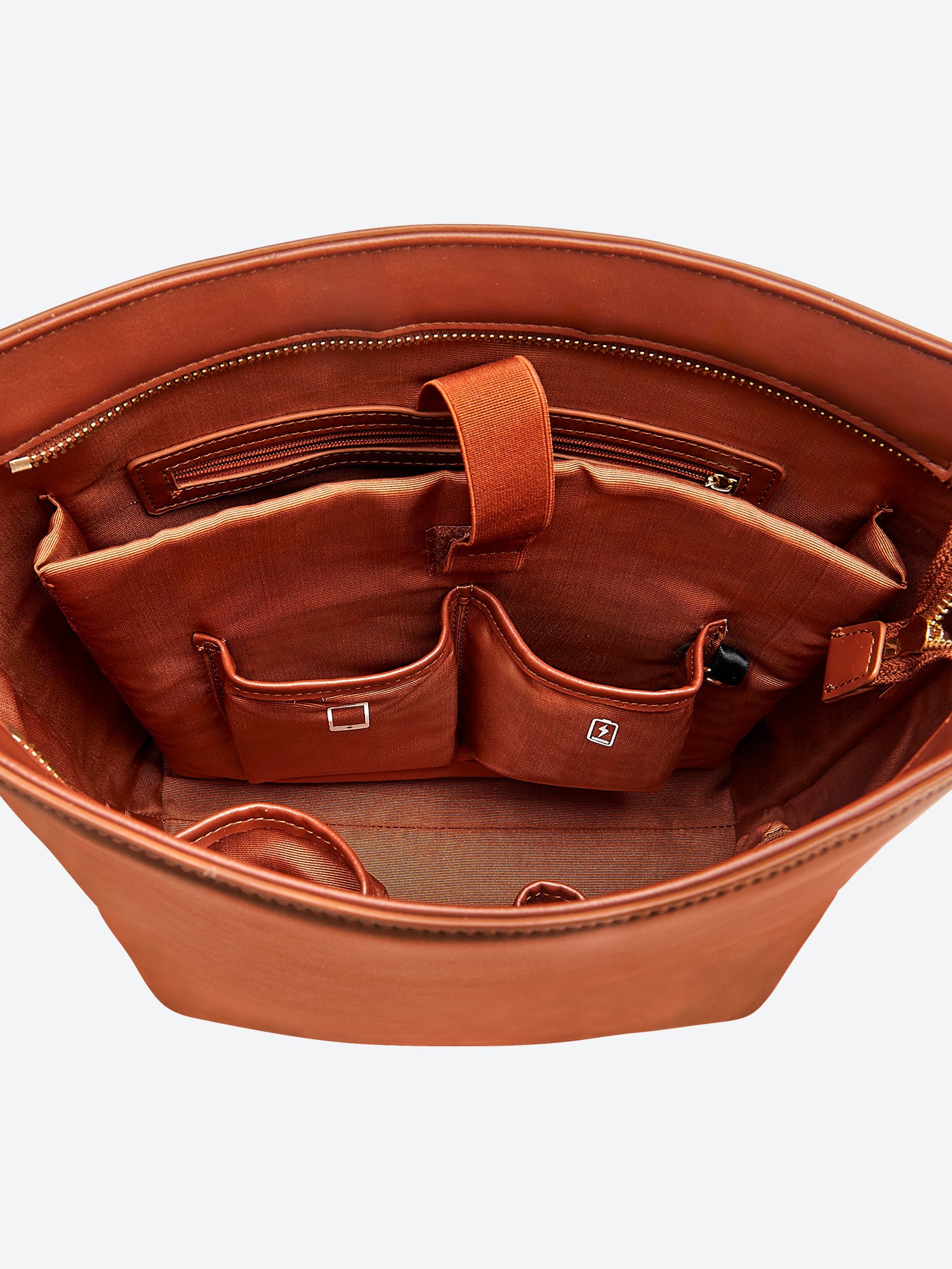 Victoria Hyde Kloey Large work bag in red brown. Minimalist vegan design with laptop compartment, water-repellent microfiber leather for professional women.