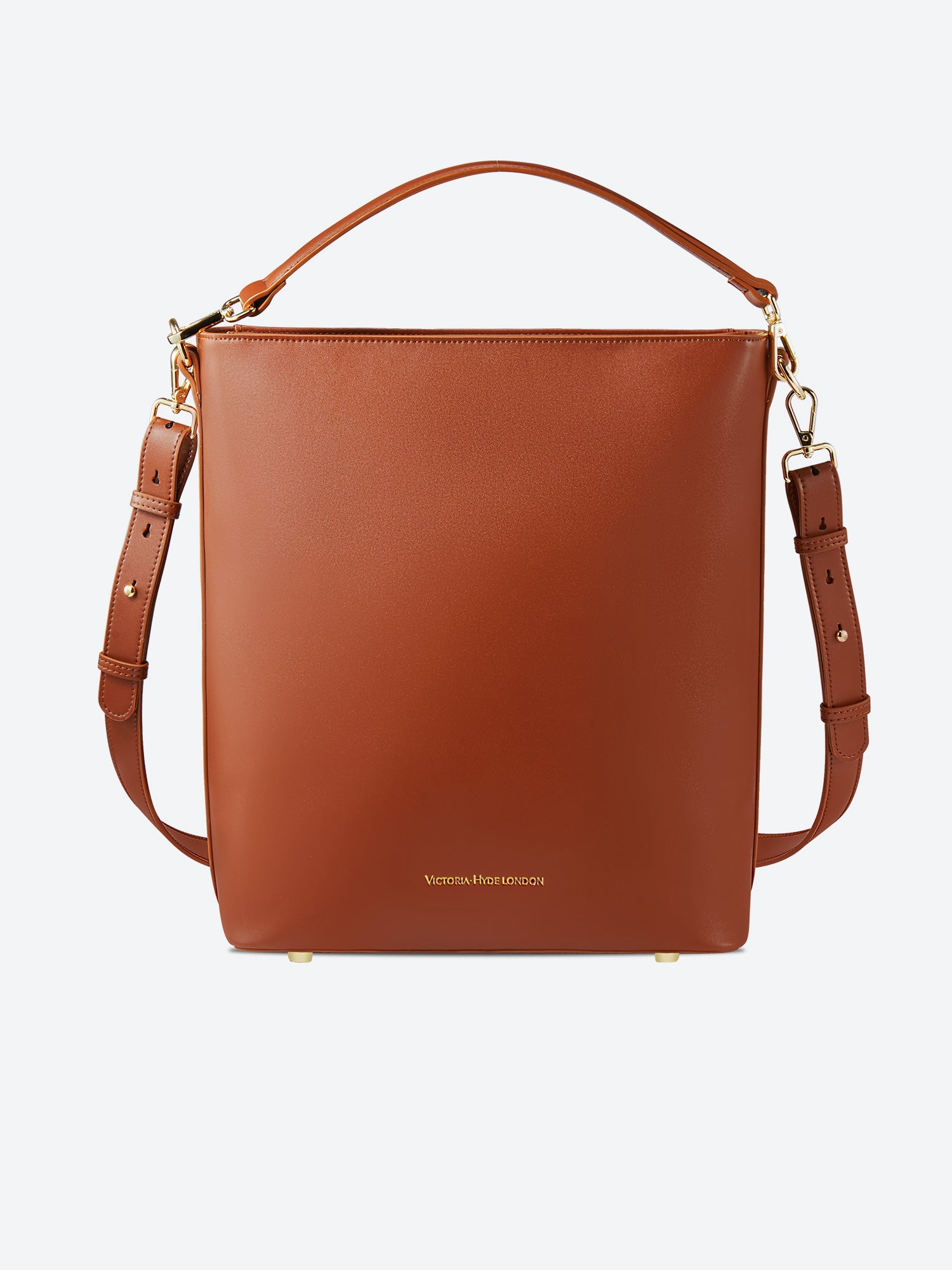 Victoria Hyde Kloey Large work bag in red brown. Minimalist vegan design with laptop compartment, water-repellent microfiber leather for professional women.
