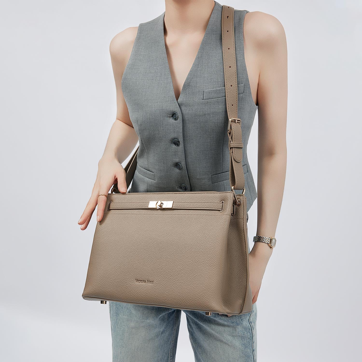 Victoria Hyde Alla Business Bag – modern work bag with gold twist lock, PU leather, key/phone/ID compartments, removable pouch. Perfect for commuting women.