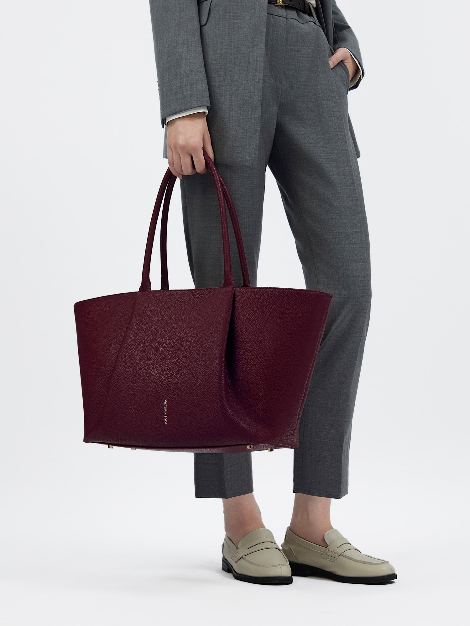 Victoria Hyde Ada red new work bag – fits 16" laptop, vegan microfiber leather, water-repellent, smart interior, ideal for commuters and power women