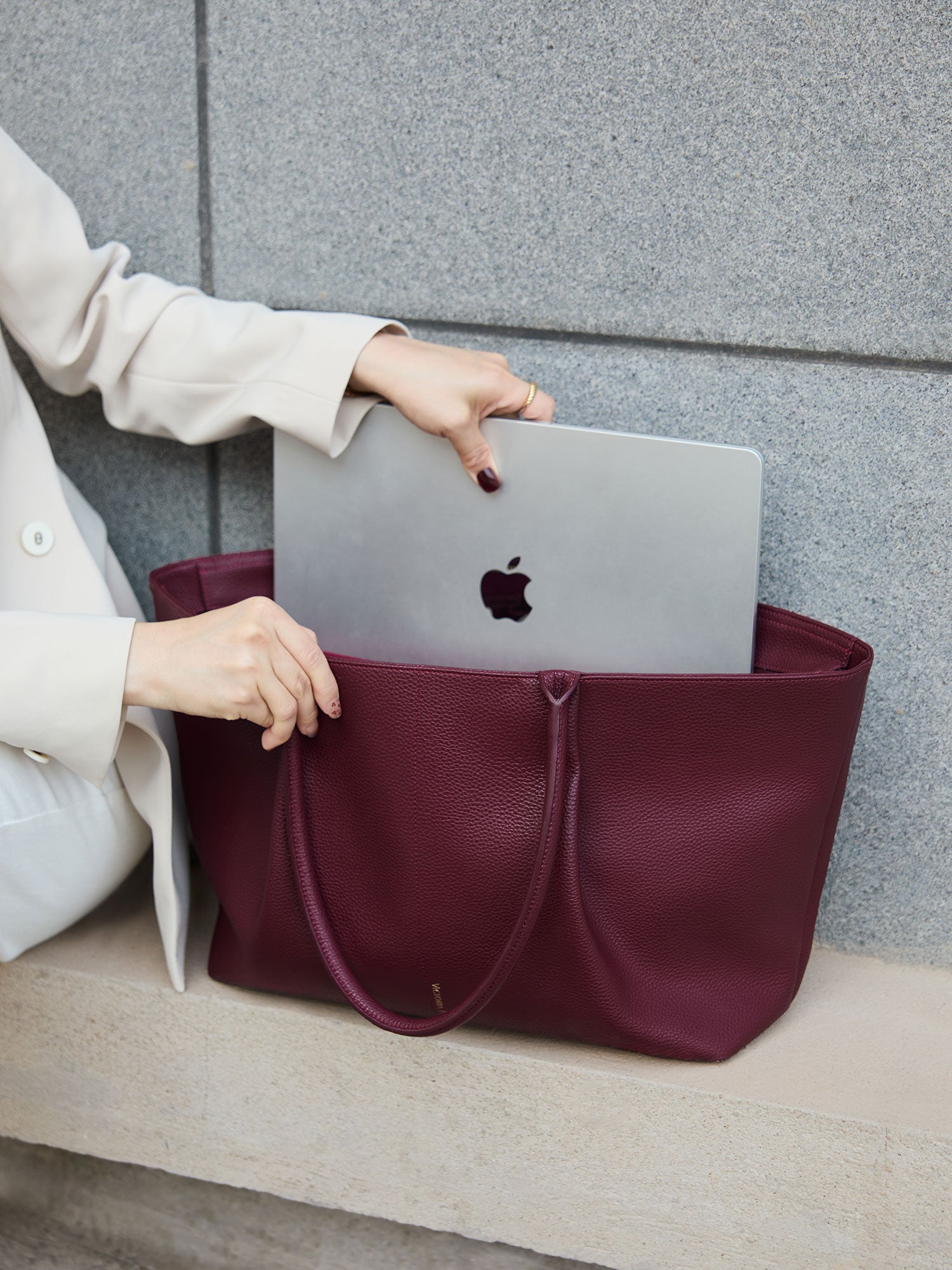 Victoria Hyde Ada red new work bag – fits 16" laptop, vegan microfiber leather, water-repellent, smart interior, ideal for commuters and power women