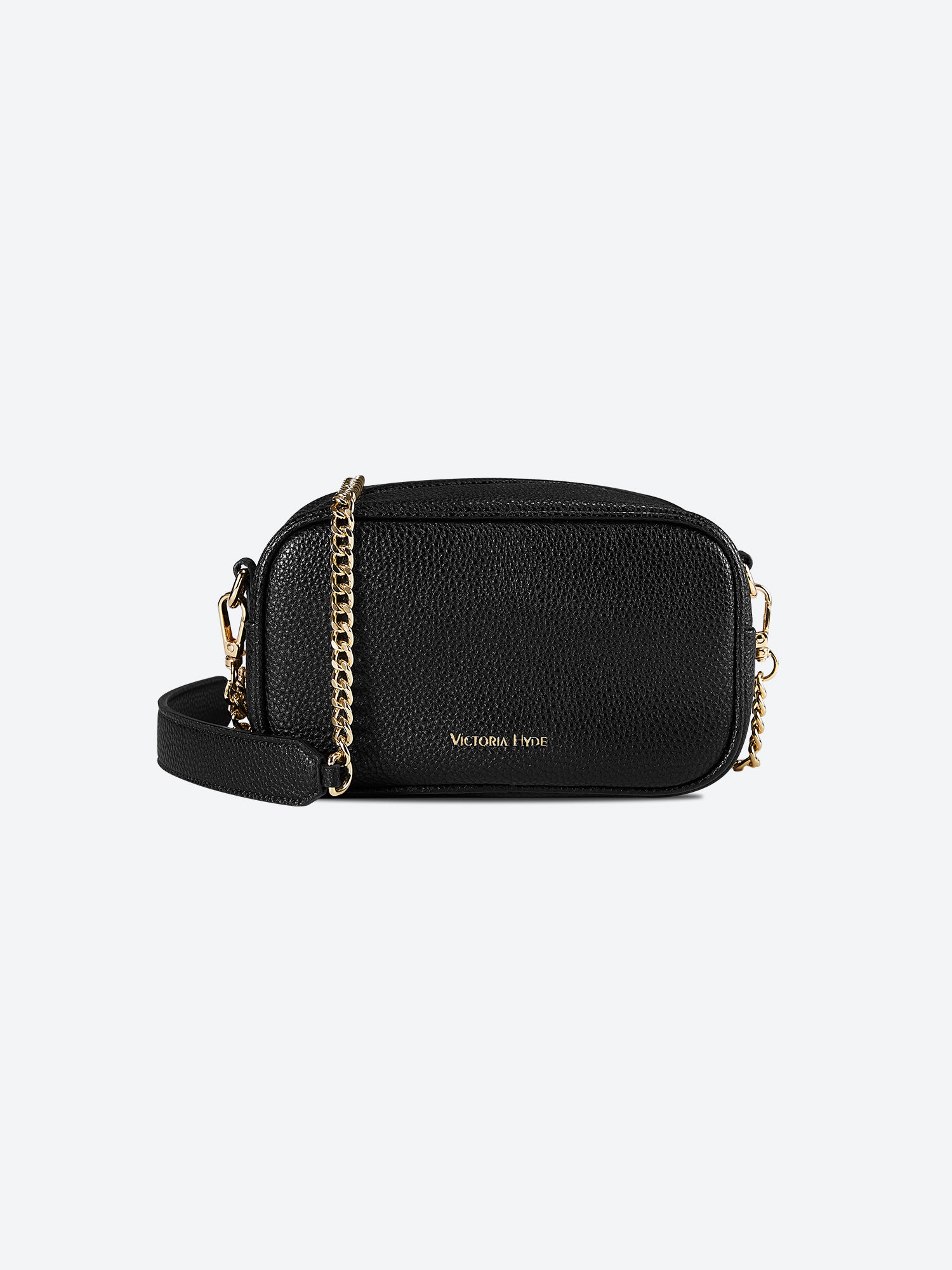 Victoria Hyde Antonia bag, light microfiber, recycled lining, gold-tone hardware. Organized front pockets, card slot, slogan “Love what you do” – eco‑friendly and stylish.Victoria Hyde Antonia bag, light microfiber, recycled lining, gold-tone hardware. Organized front pockets, card slot, slogan “Love what you do” – eco‑friendly and stylish.