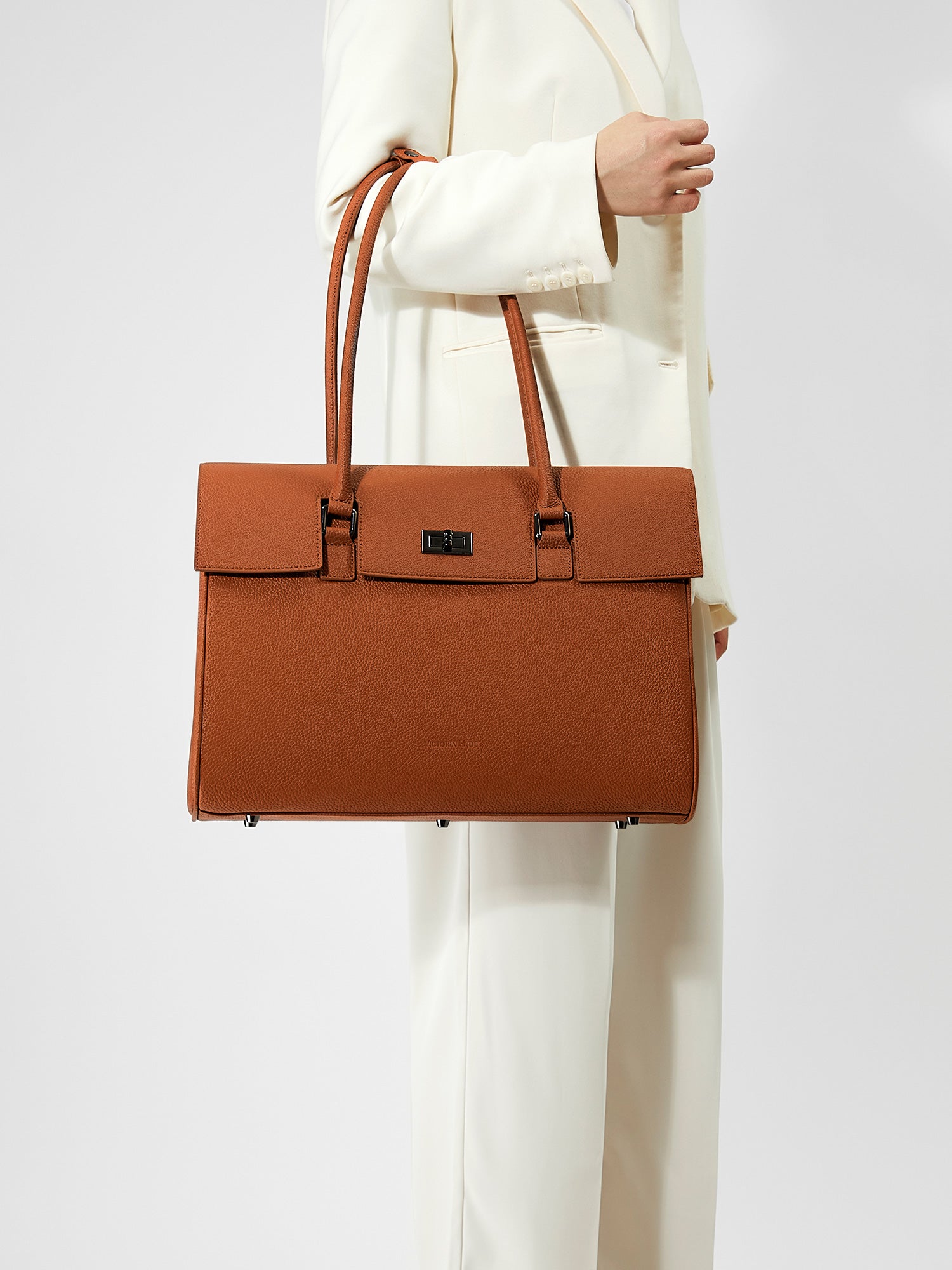 Victoria Hyde Jolene large brown work bag with 16" laptop compartment, removable cosmetic pouch, vegan, water-repellent, smart organization.
